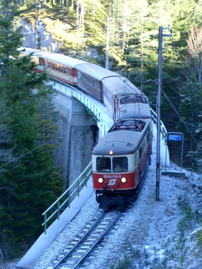 1099 016 und 013 auf der Erlaufkienbach Br�cke