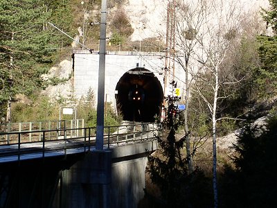 2 1099er im Reingrabentunnel