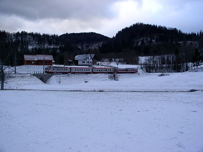 4090 und 5090 im Burgerbogen