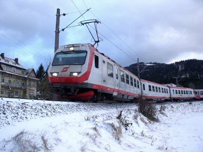 4090 und 5090 im Burgerbogen