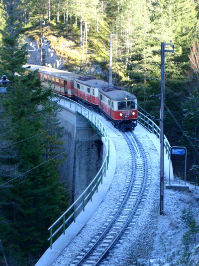 1099 016 und 013 auf der Erlaufkienbach Br�cke
