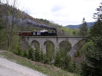 Mh6 auf dem Sturzgrabenviadukt
