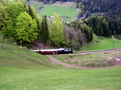 Mh6 auf der mittleren Trasse kurz nach dem Stettenriegeltunnel