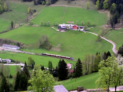 Mh6 bei der Einfahrt in Laubenbachm�hle